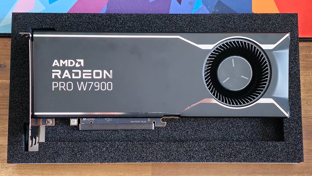 AMD Radeon Pro W7900 W7800 Review