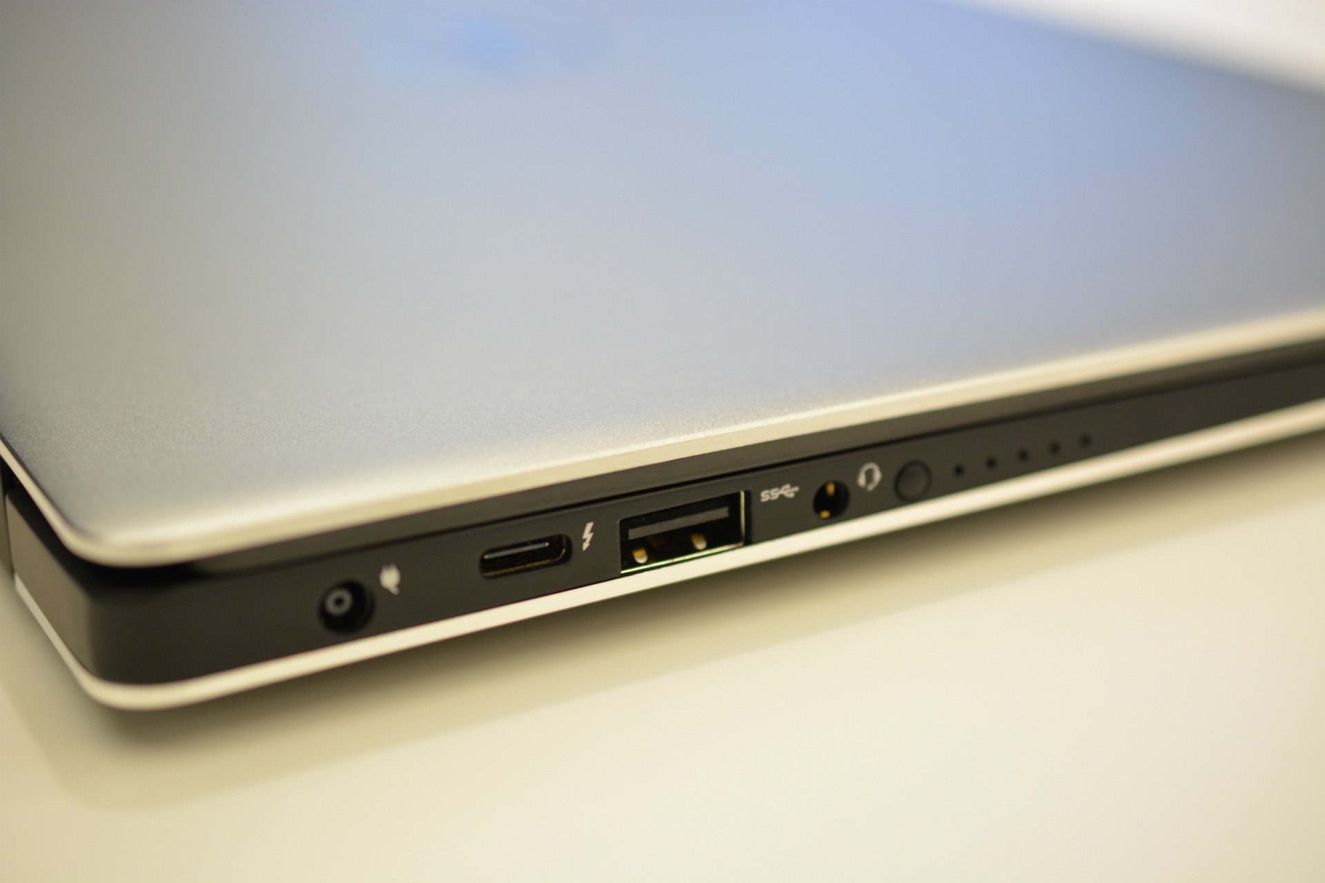 Thunderbolt Port